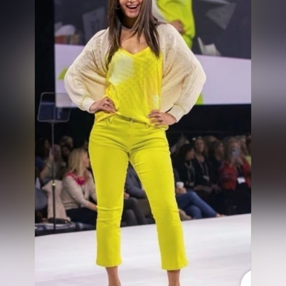 CAbi Denim - Cabi Kick Back Kick Flare Crop Yellow Jeans Sz 2  NWOT *S